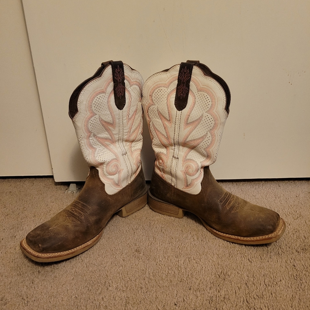 Durango boots with elastic siding and on the back(big calf friendly)